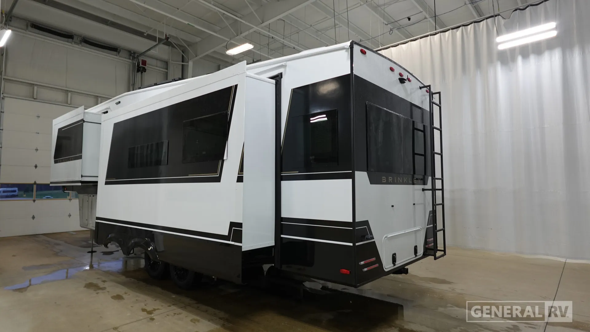 2026 Brinkley Model Z 2900 - Photo 4