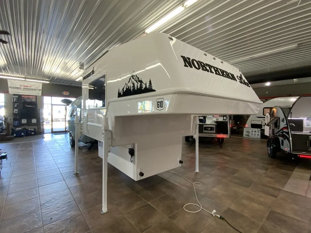 2026 Northern Lite Truck Camper Half-Ton 610 - Main photo