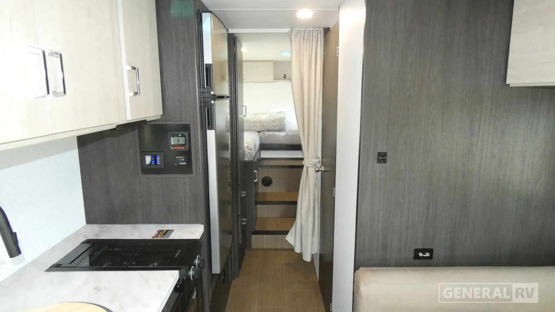 2027 Winnebago Sunflyer 24GG - Photo 3