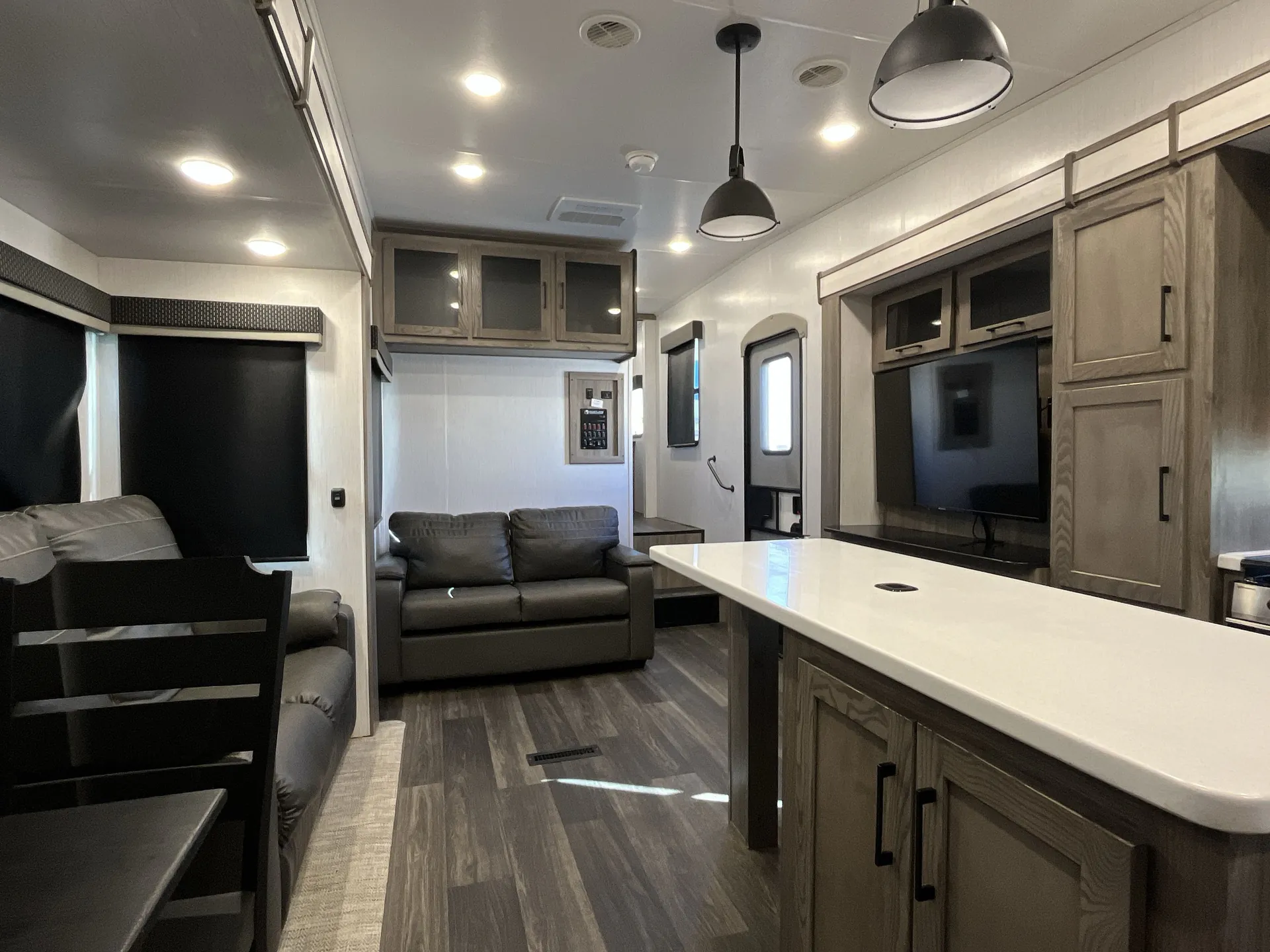2023 Heartland Elkridge 32RK — living area main