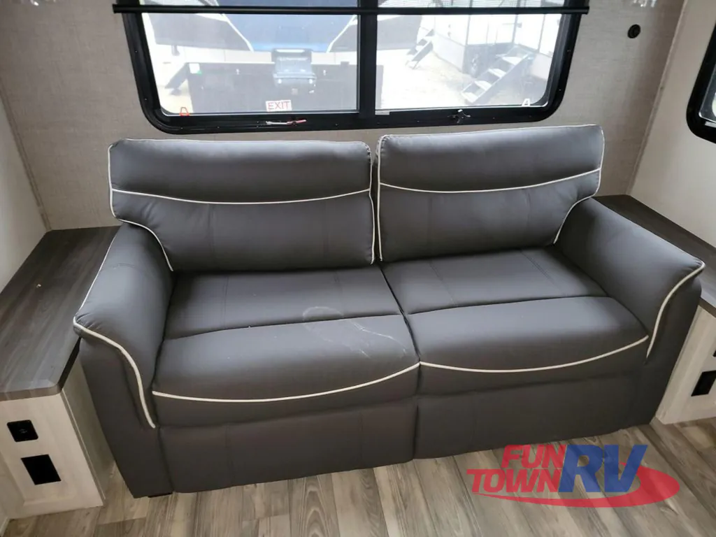 2023 Forest River Cardinal Luxury 380RLX, Photos photo 30