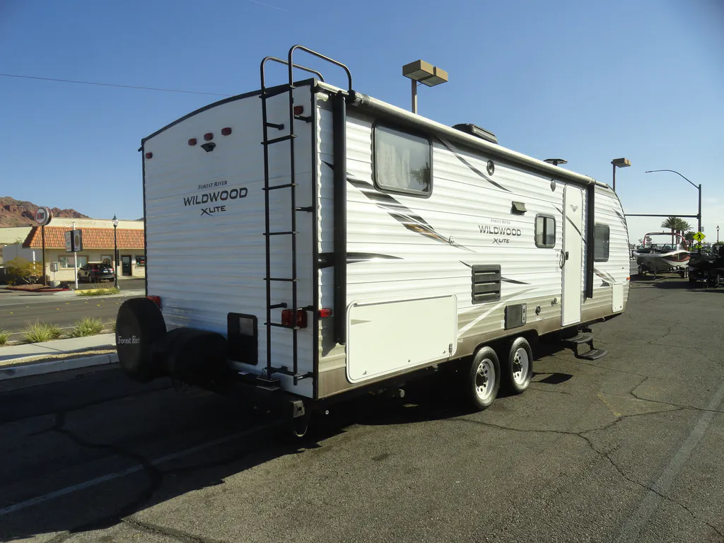 2019 Forest River Wildwood X-Lite 241BHXL, Photos photo 3