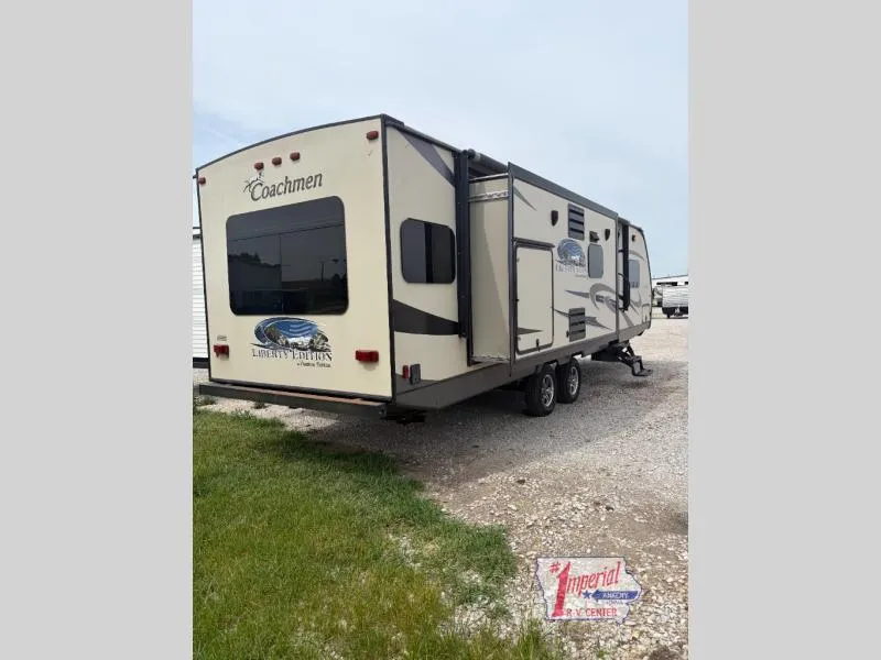 2015 Coachmen Freedom Express Liberty Edition 322 RLDS - Photo 3