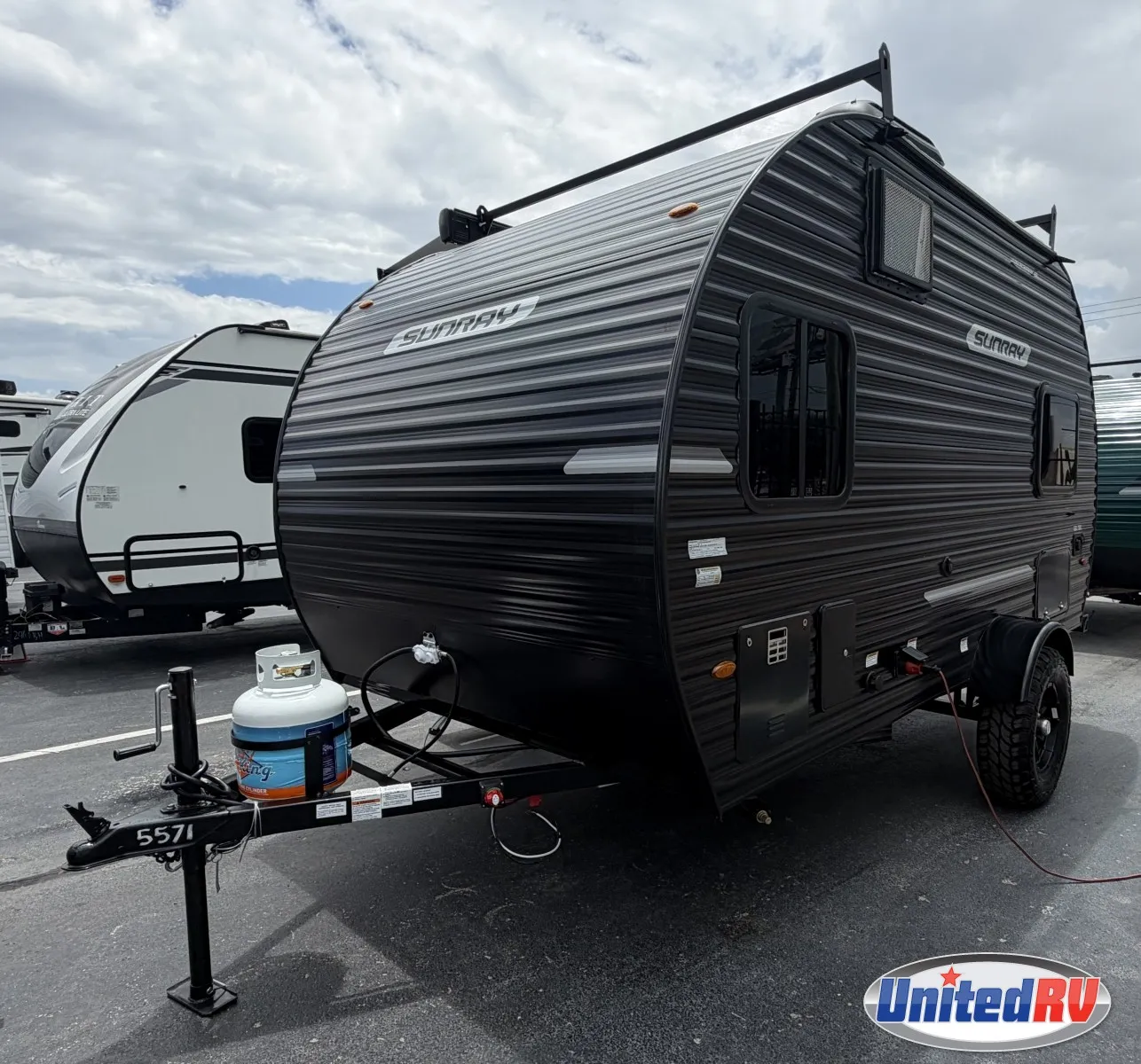 2027 Sunset Park RV SunRay 149 - Photo 4