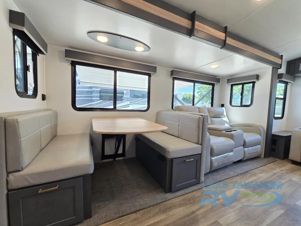 2023 Keystone RV Premier Ultra Lite 31REPR - Photo 2