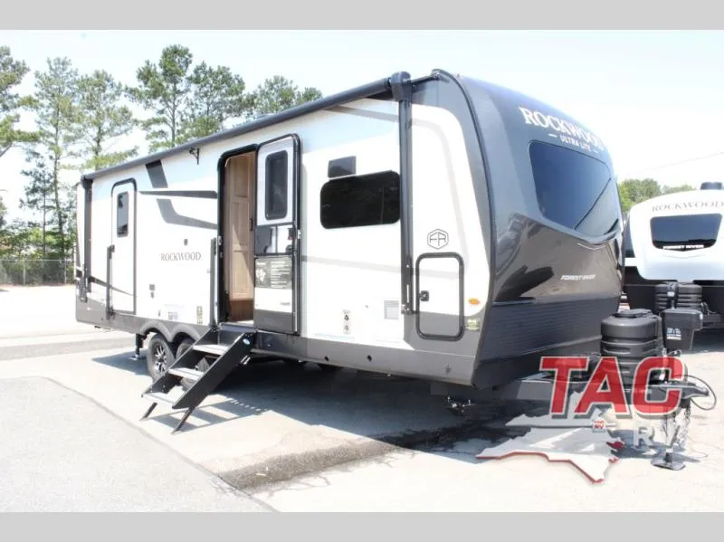 2027 Forest River Rockwood Ultra Lite 2608BS - Photo 2