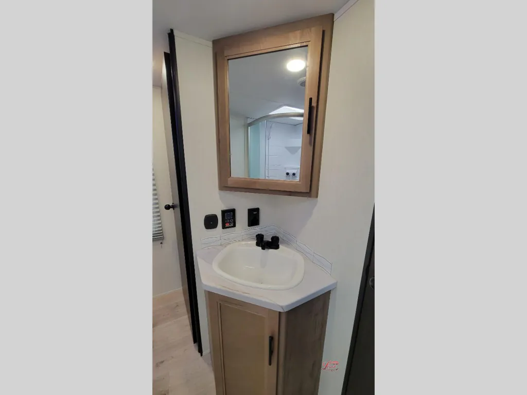2025 Forest River Cherokee Grey Wolf 29TE, Photos photo 21