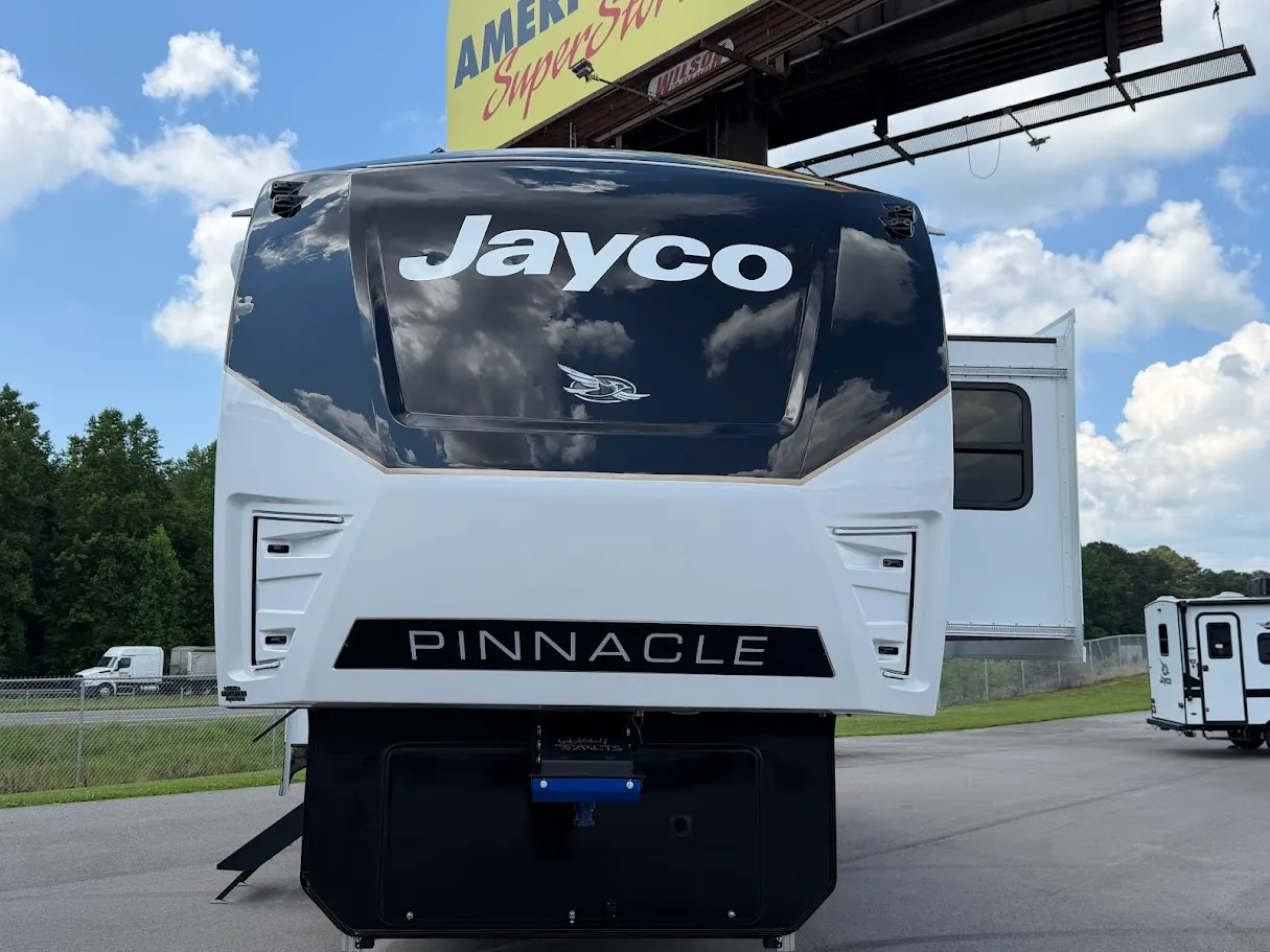 2027 Jayco Pinnacle 32RLTS - Photo 4