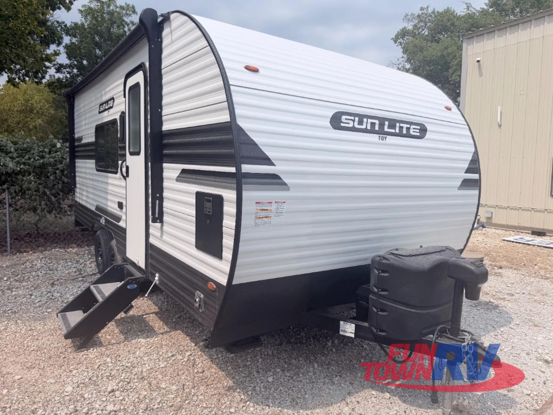 2023 Sunset Park RV Sun Lite 21TH - Photo 2