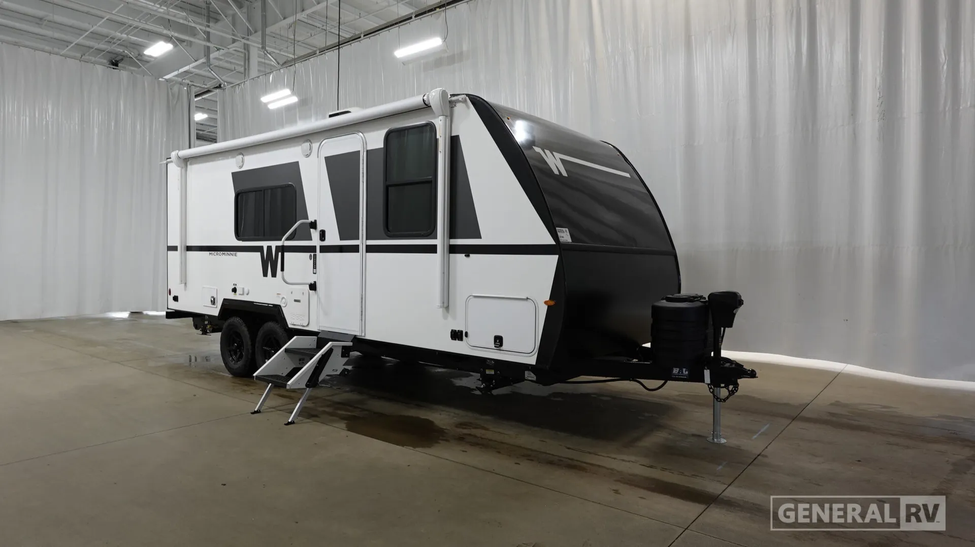 2027 Winnebago Micro Minnie 2200FBH - Photo 2