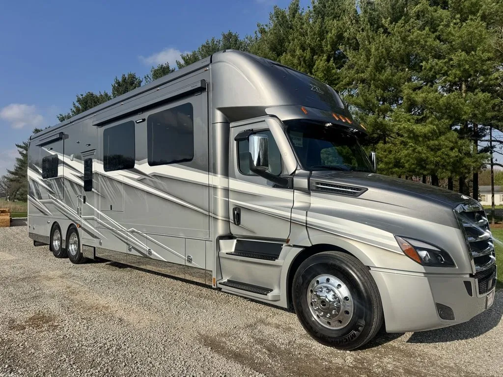 2026 Renegade RV XL X43DB - Photo 2