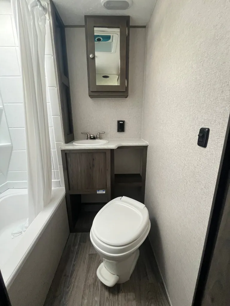 2020 Coachmen Clipper 21BH - Photo 4
