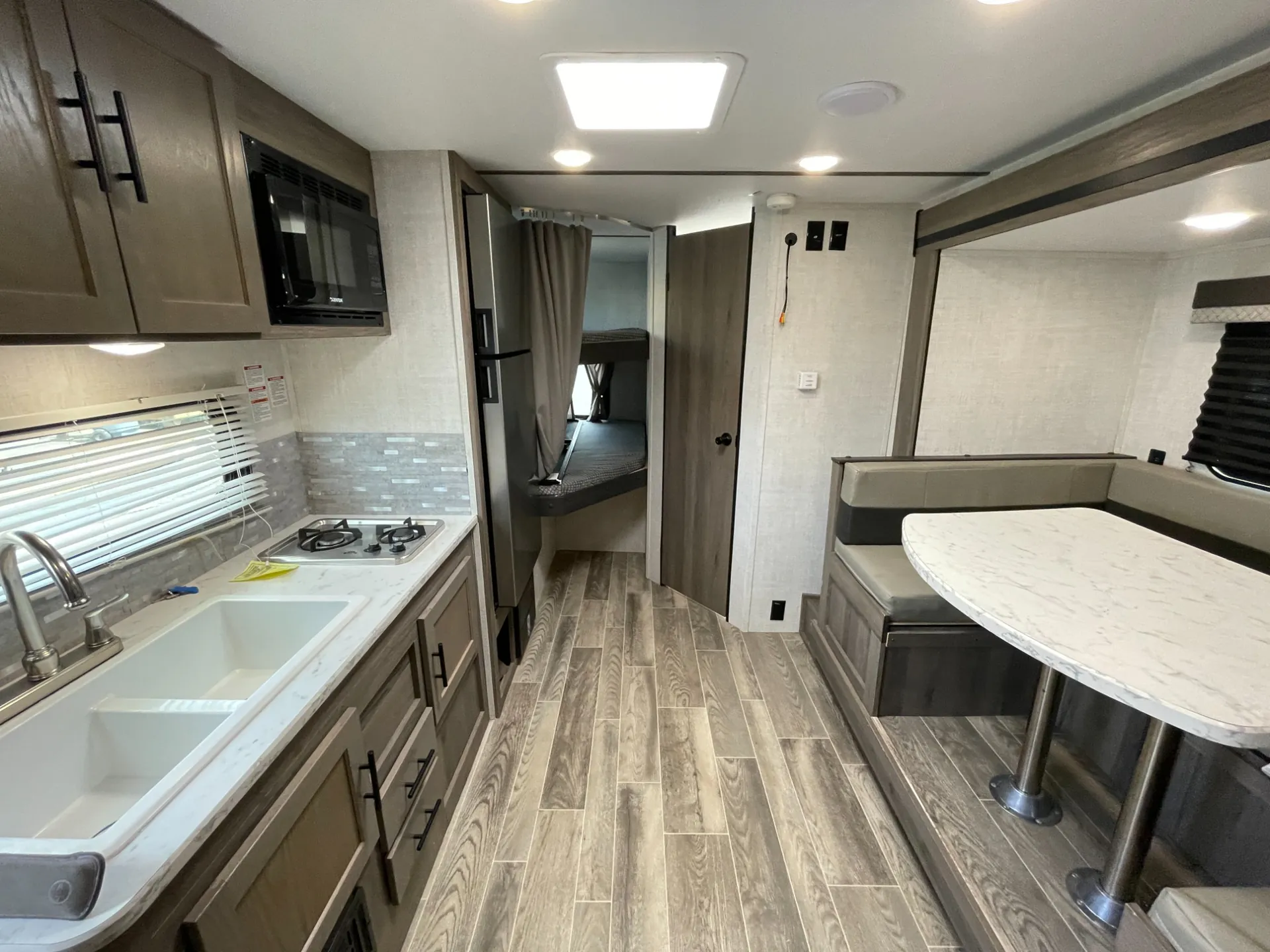 2023 Gulf Stream Ameri-Lite 192DS - Photo 2