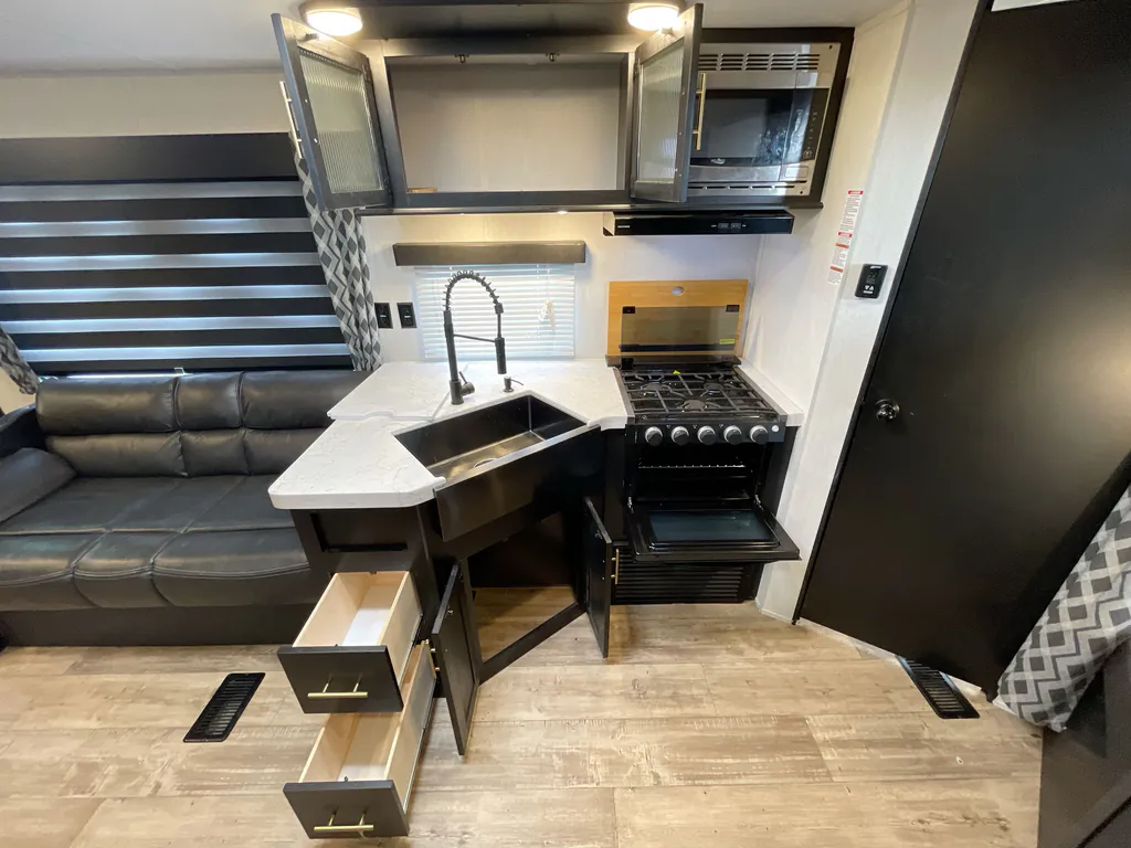 2022 Forest River Cherokee 274BRB, Photos photo 8
