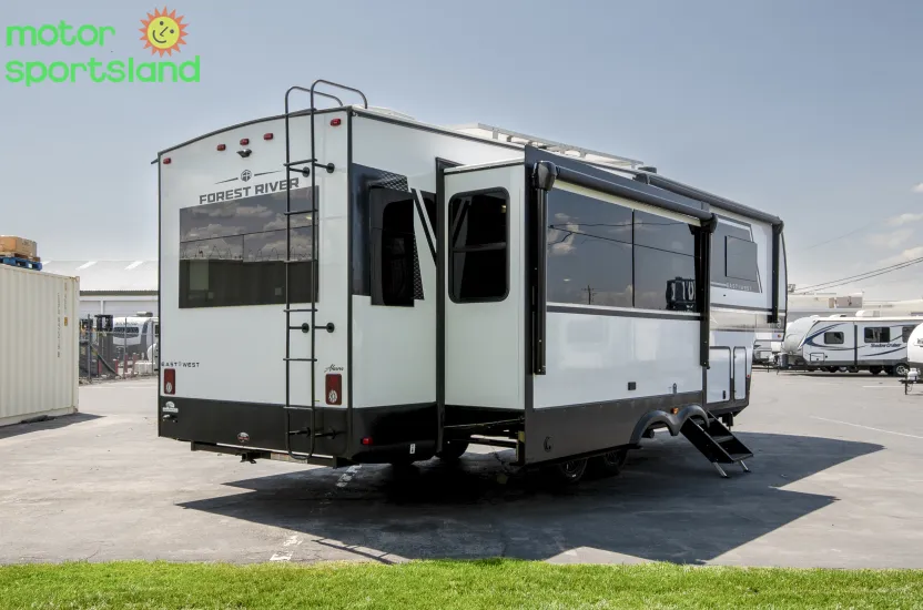 2025 East to West Ahara 325RL - Photo 4