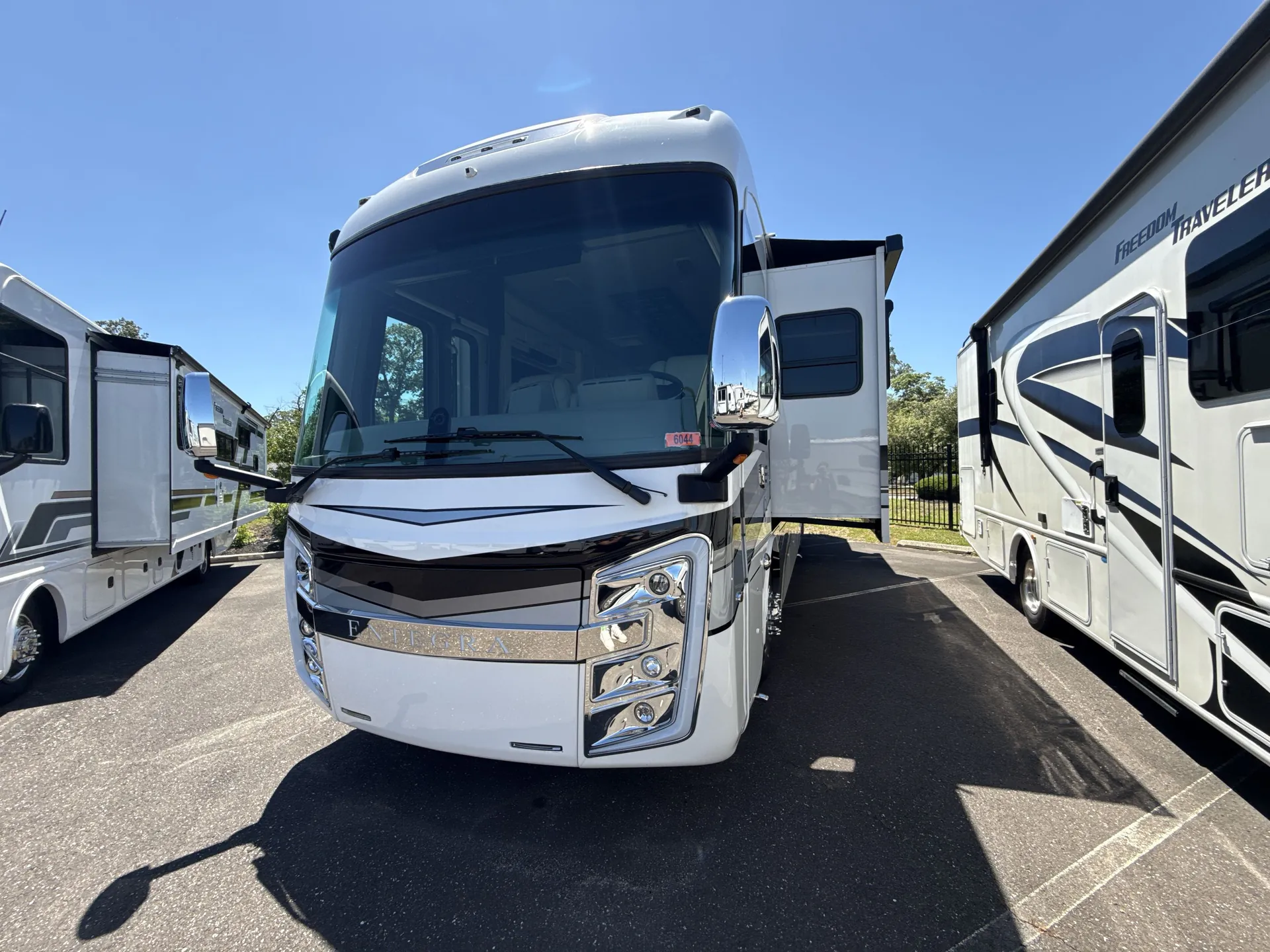 2024 Entegra Coach Aspire 40P - Photo 2