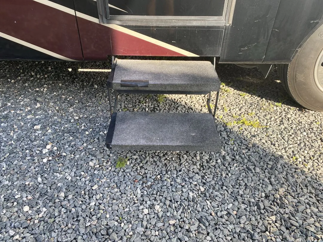 2017 Fleetwood RV Storm 32A - Photo 2