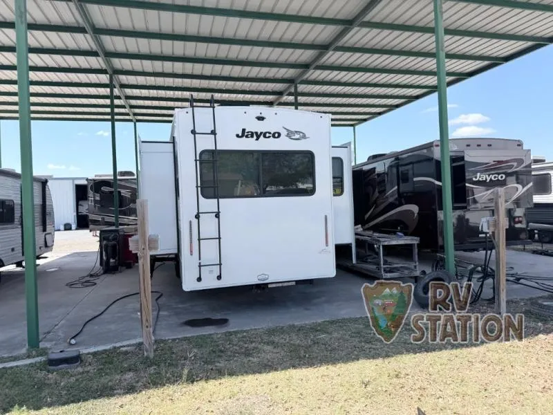 2026 Jayco Eagle 355MBQS - Photo 4
