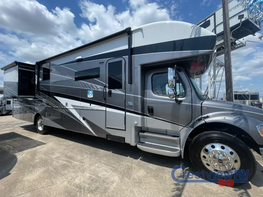 2026 Jayco Seneca 37K - Photo 3