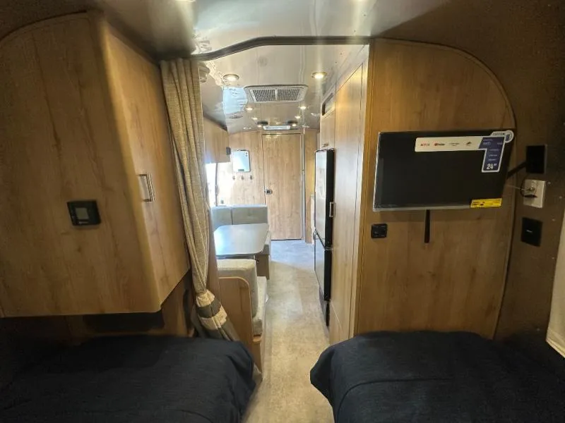 2026 Airstream Trade Wind 23FB - Photo 4