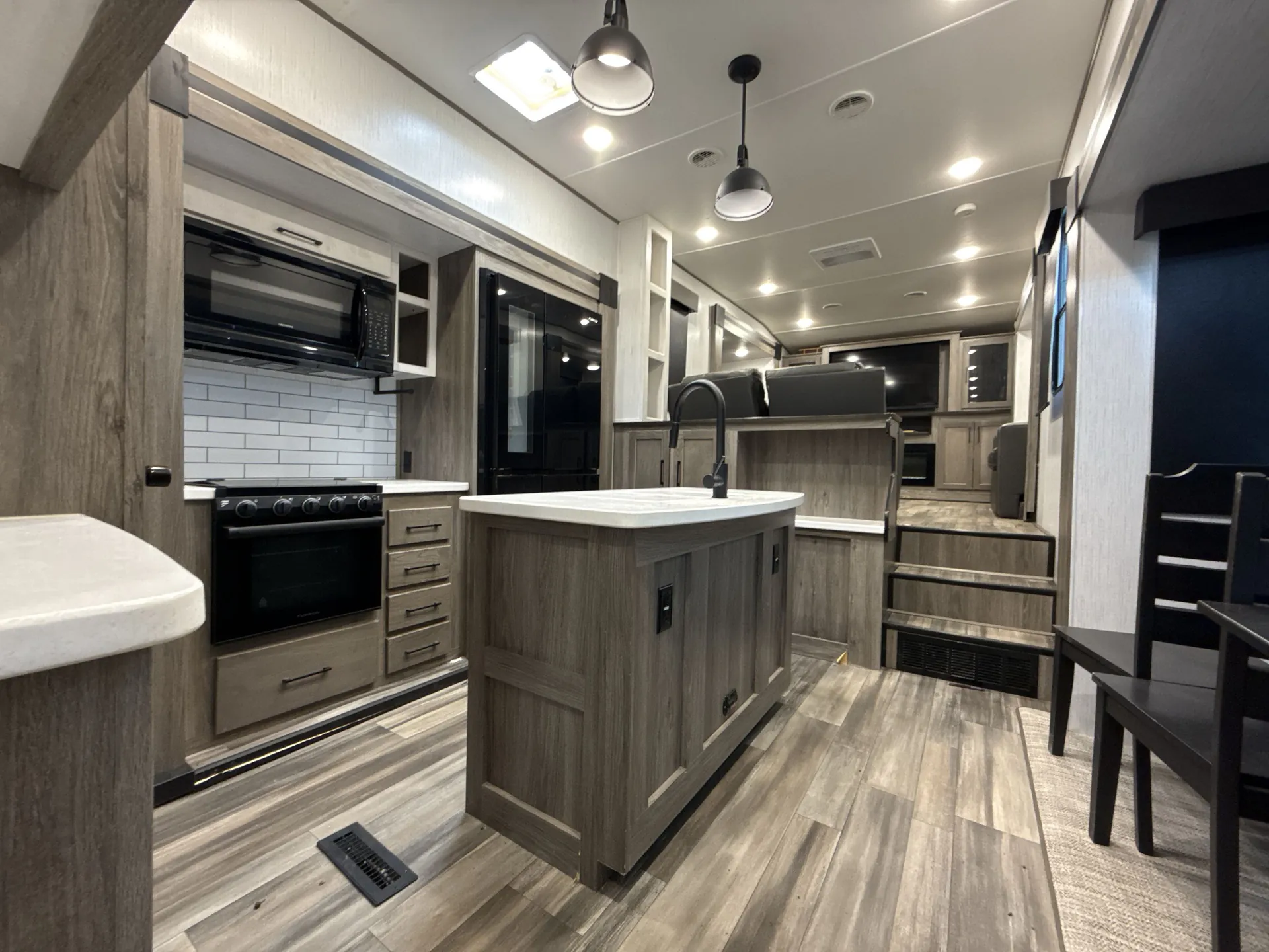 2022 Heartland Milestone 370FLMB — living area main