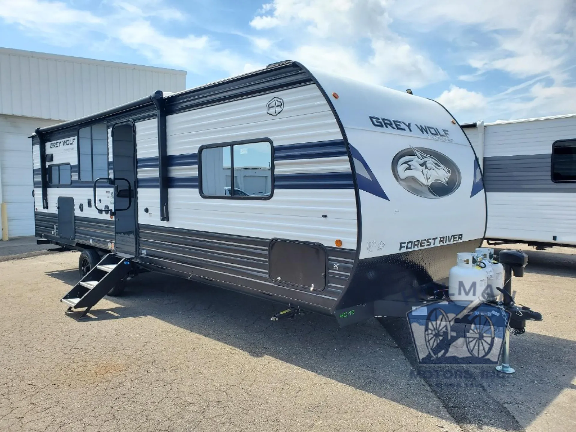 2027 Forest River Cherokee Grey Wolf 26SS