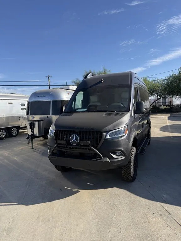 2027 Airstream Interstate 19GTX - Photo 4