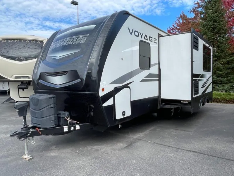 2022 Winnebago Voyage 2427RB - Photo 3