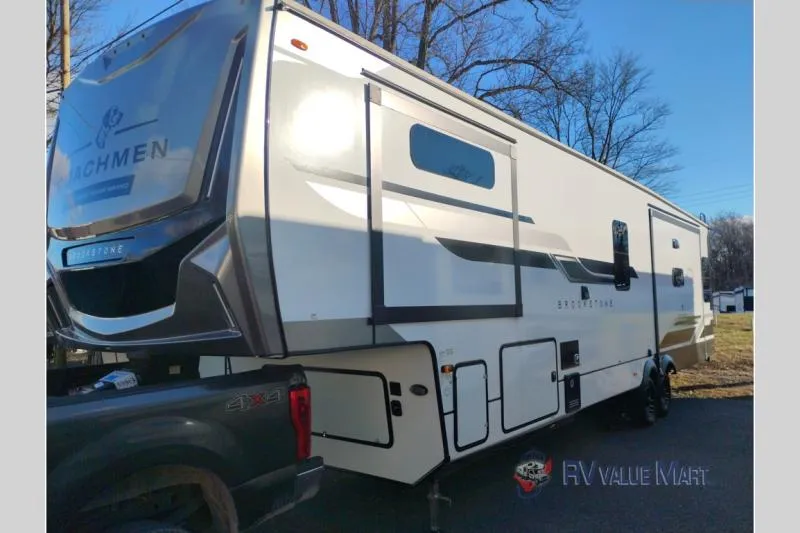 2026 Coachmen Brookstone 370RLLO - Photo 4