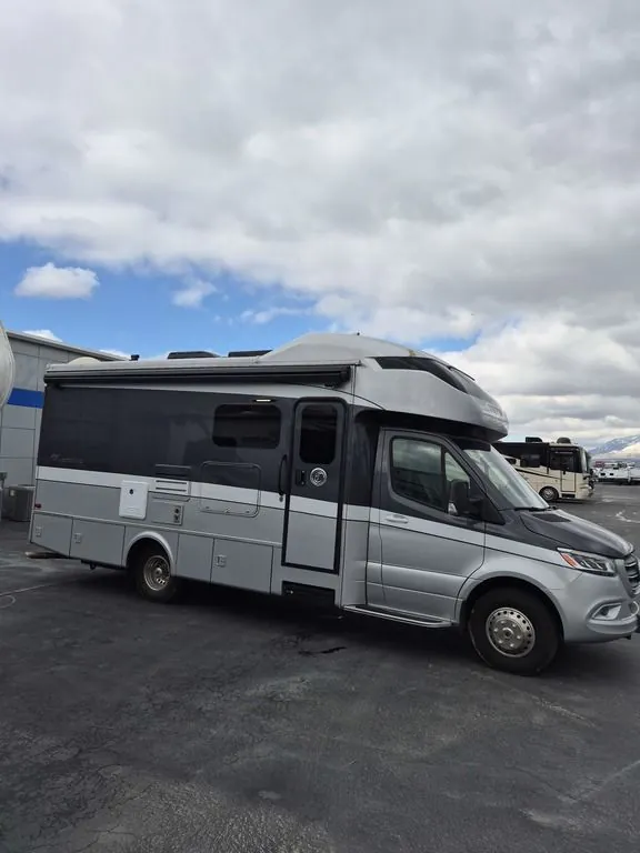 2020 Tiffin Wayfarer 25 RW, Photos photo 4