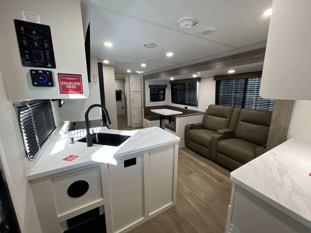 2027 Grand Design Transcend 335BHT, Photos photo 12
