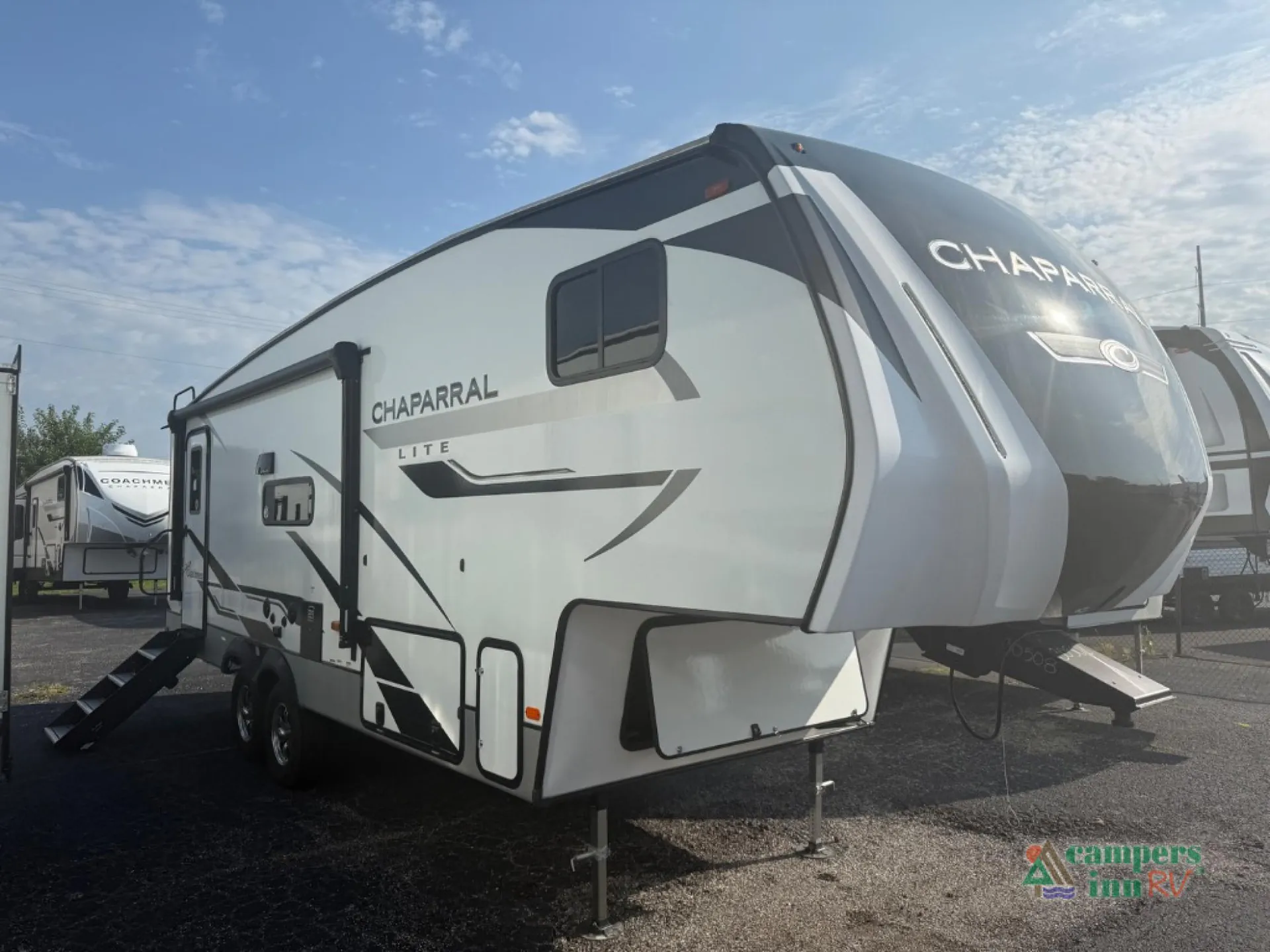 2023 Coachmen Chaparral Lite 25RE - Photo 2