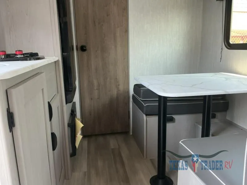 2025 Coachmen Clipper 3K Series 17FQ - Photo 4