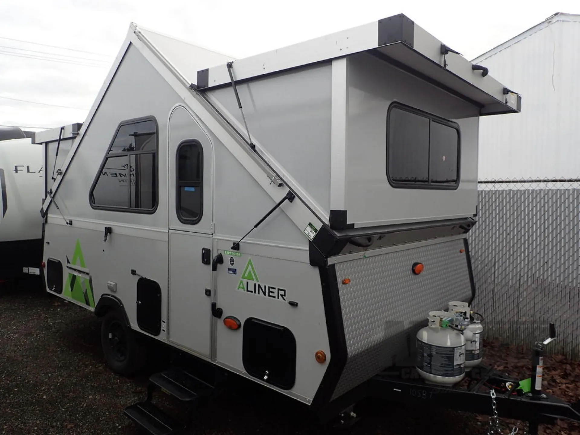 2026 Aliner Expedition Mattress - Photo 2