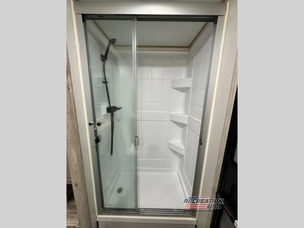 2023 Keystone Avalanche 390DS, Photos photo 32