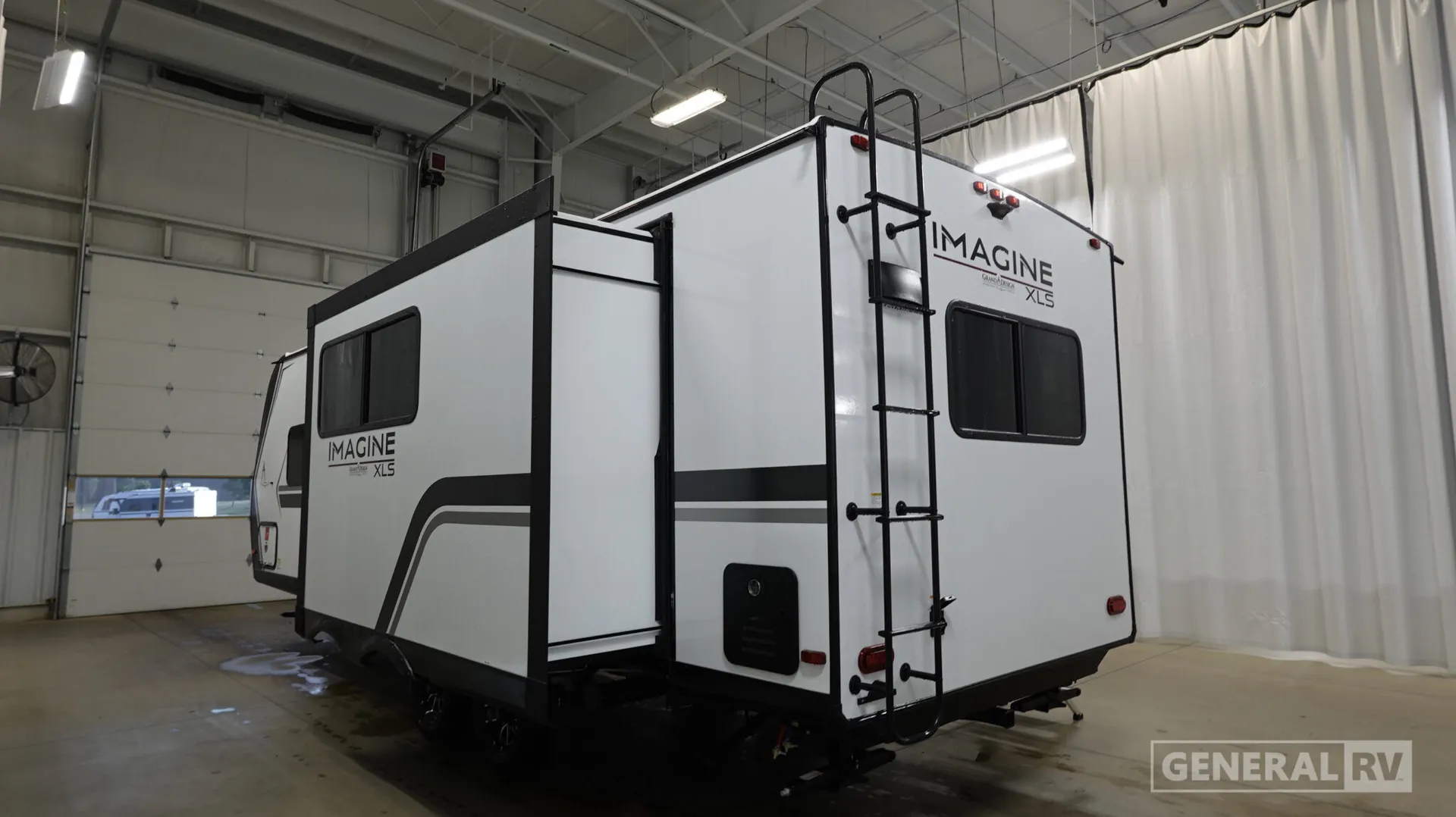2027 Grand Design Imagine XLS 23LDE - Photo 4