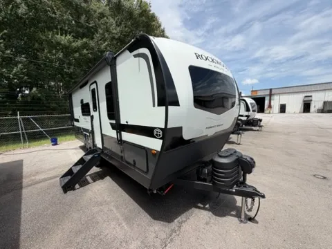 2027 Forest River Rockwood Ultra Lite 2623MBR - Photo 4