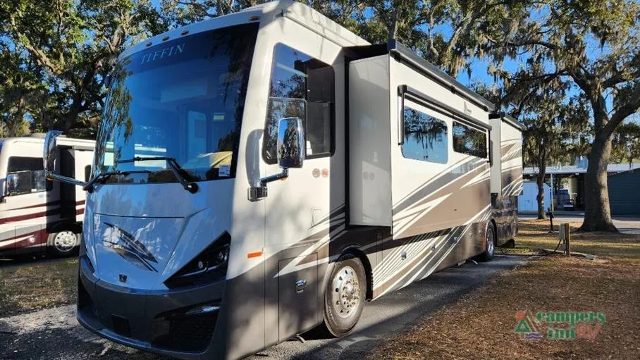 2026 Tiffin Phaeton 40 IH - Photo 4