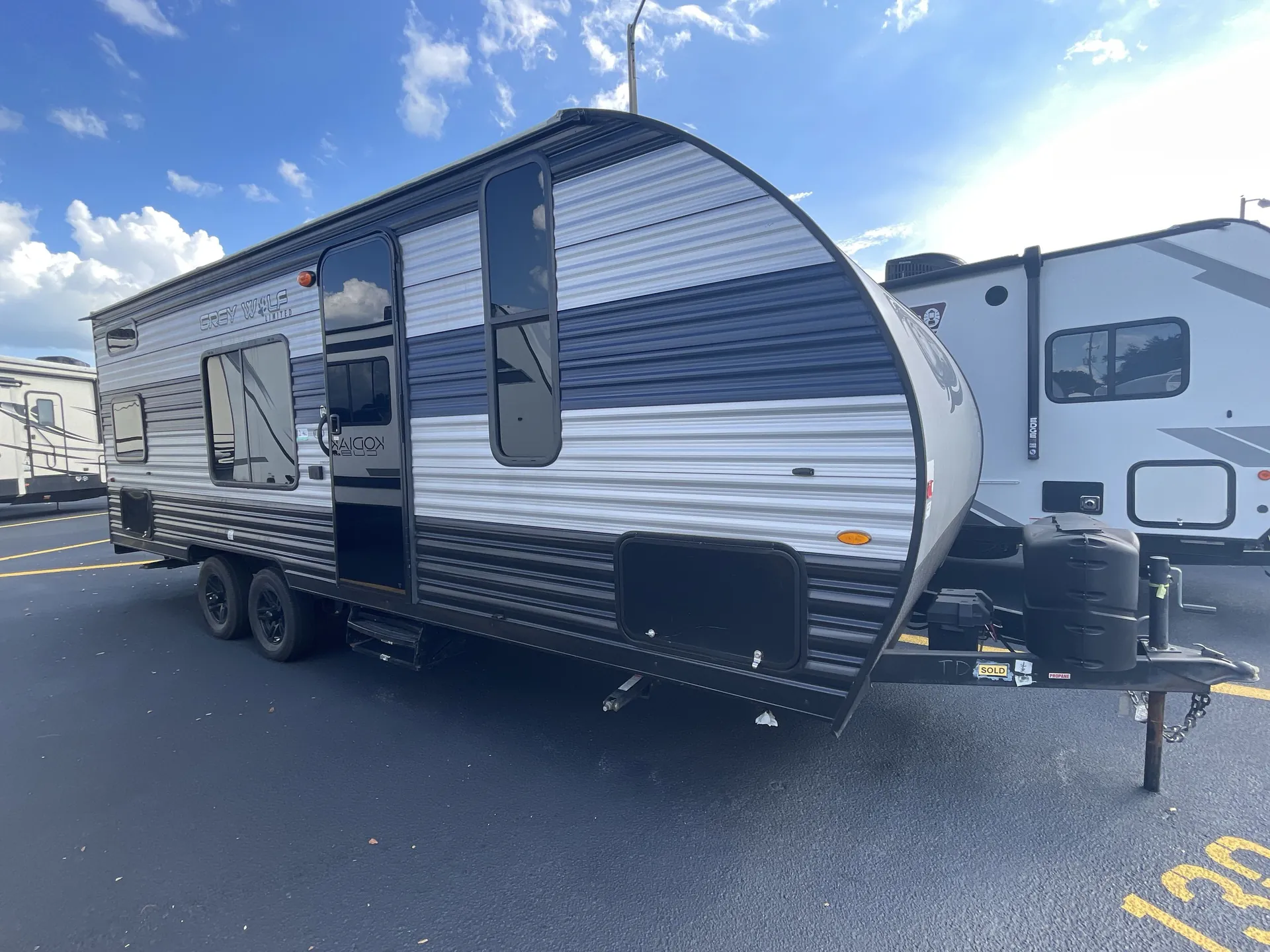 2023 Forest River Cherokee Grey Wolf 22MKSE - Photo 2