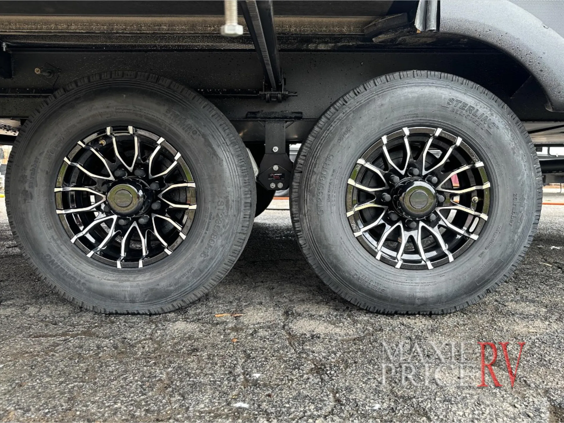 2026 Shasta RVs Phoenix 360BH - Photo 4