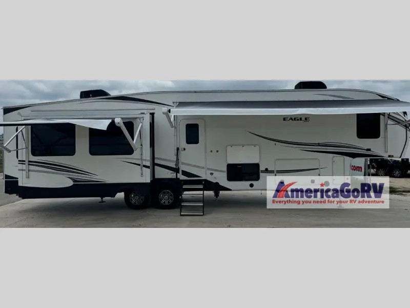 2022 Jayco Eagle 355MBQS - Photo 2