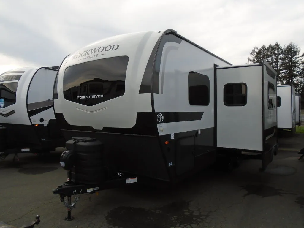 2026 Forest River Rockwood Mini Lite 2205S - Photo 2