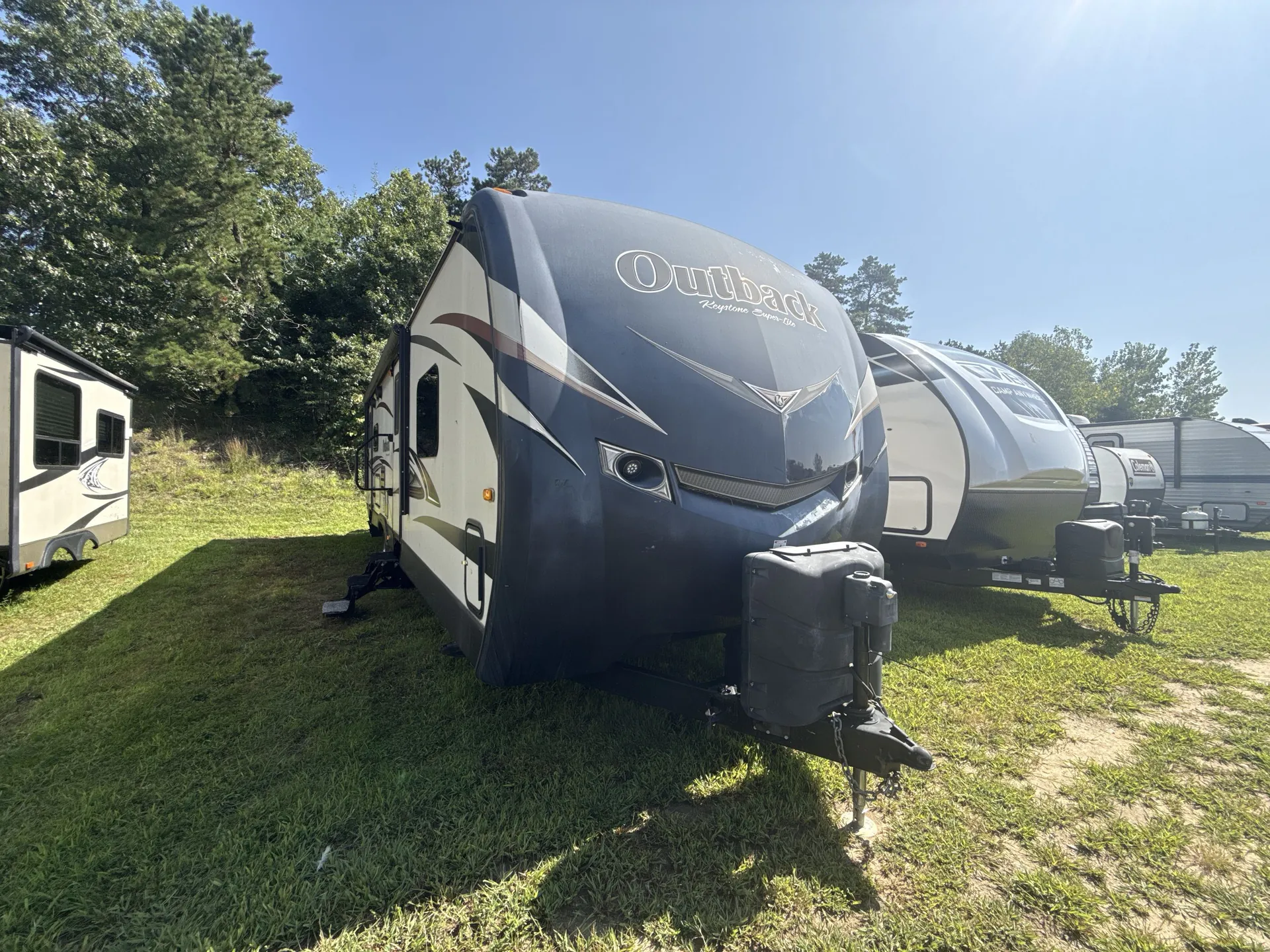 2015 Keystone Outback 277RL - Photo 2