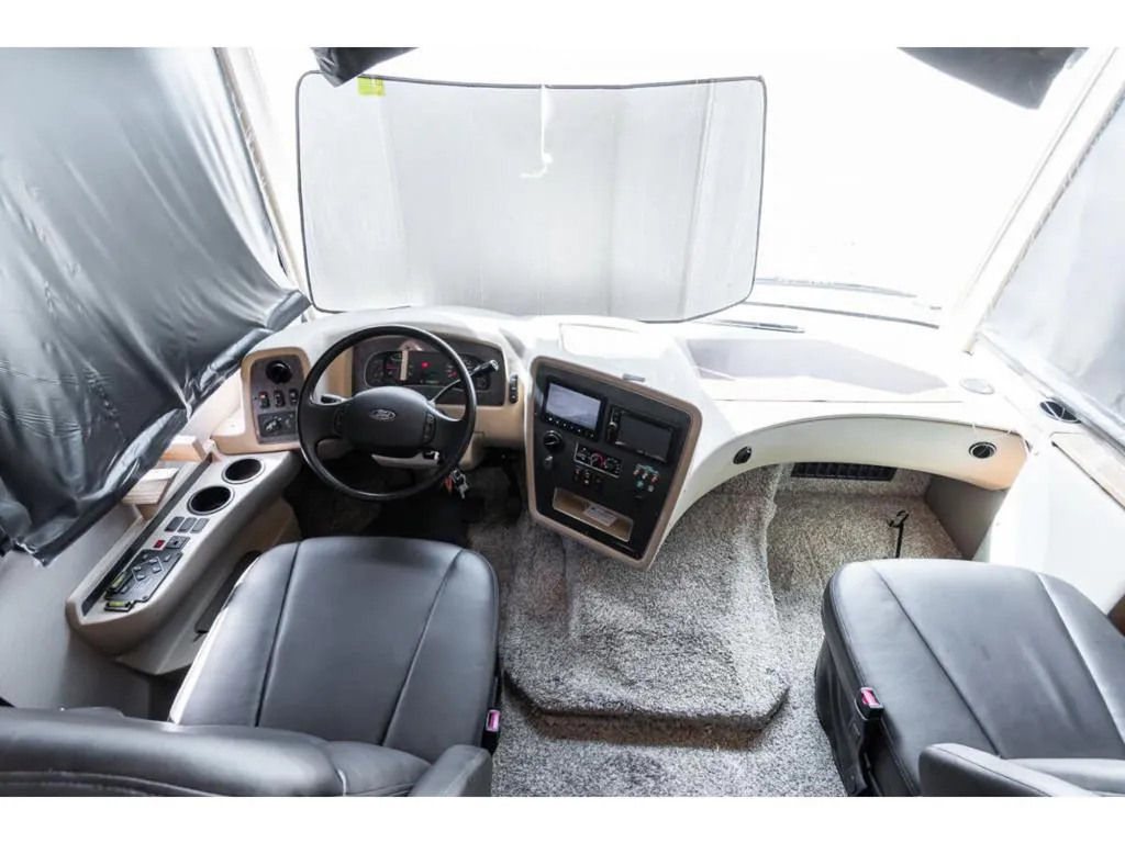2015 Newmar Canyon Star 3921, Photos photo 25