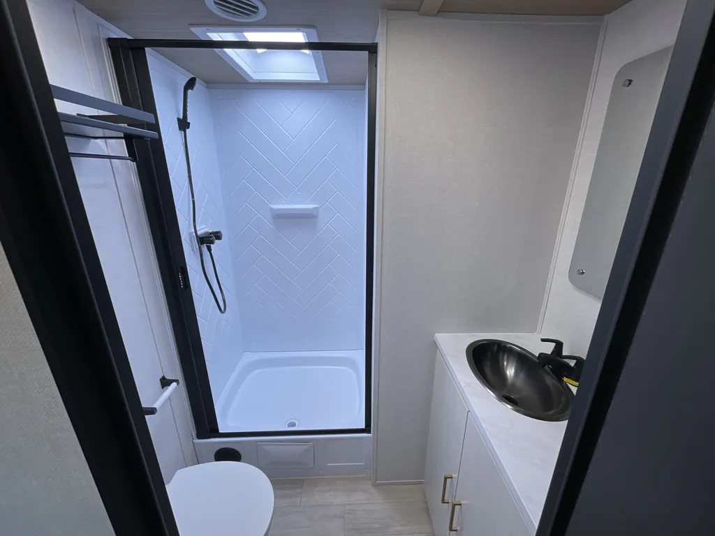 2027 Forest River Vibe 3400BH, Photos photo 23