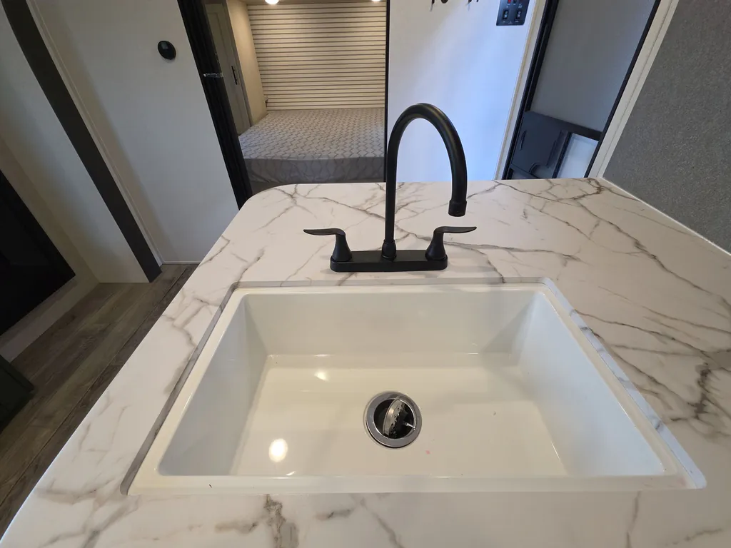 2026 Shasta RVs i-5 Edition 526RBS, Photos photo 16