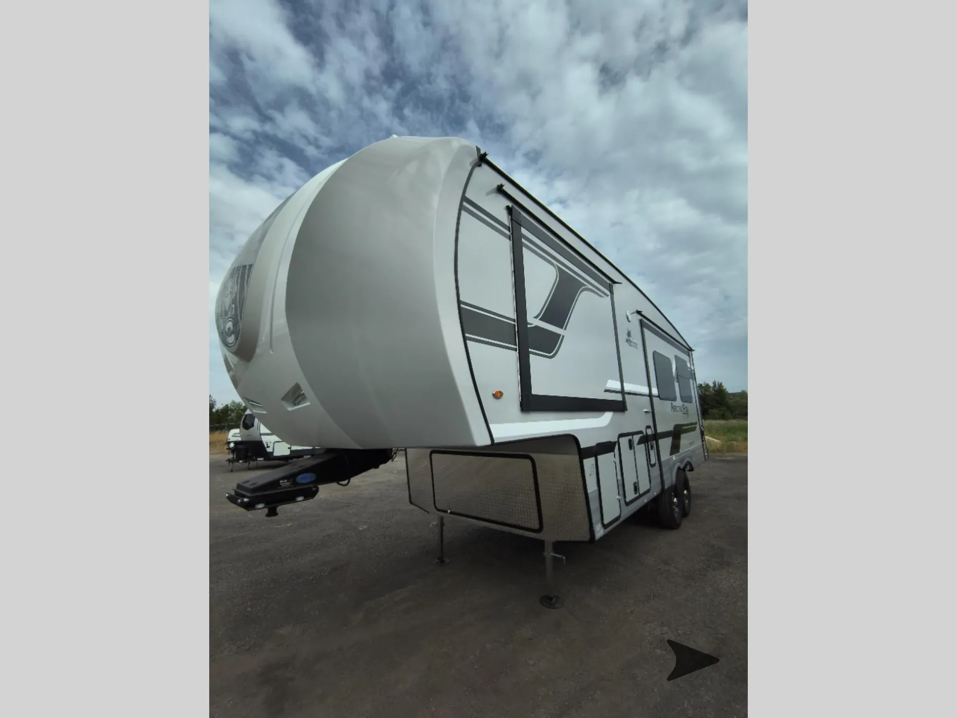 2026 Northwood Arctic Fox Edge 275LE - Photo 3