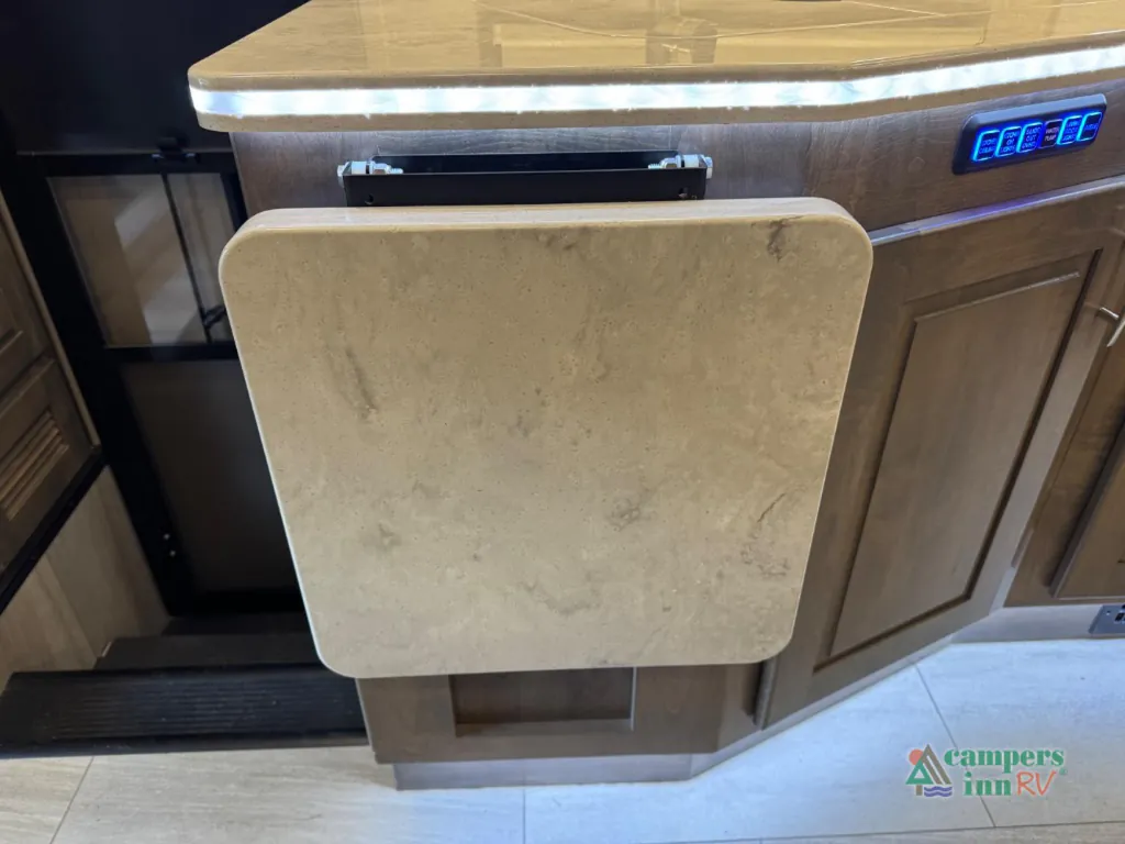 2022 Dynamax Corp Dynaquest XL 37RB, Photos photo 34