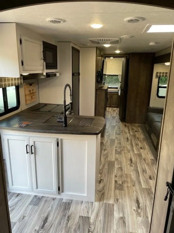 2024 Venture RV Stratus SR291VQB - Photo 4