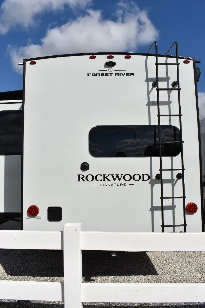 2026 Forest River Rockwood Signature R281RK - Photo 4